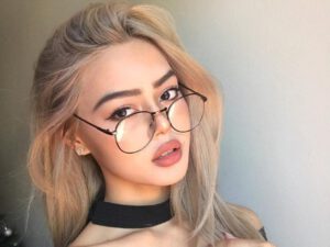 Tạo hình môi tây