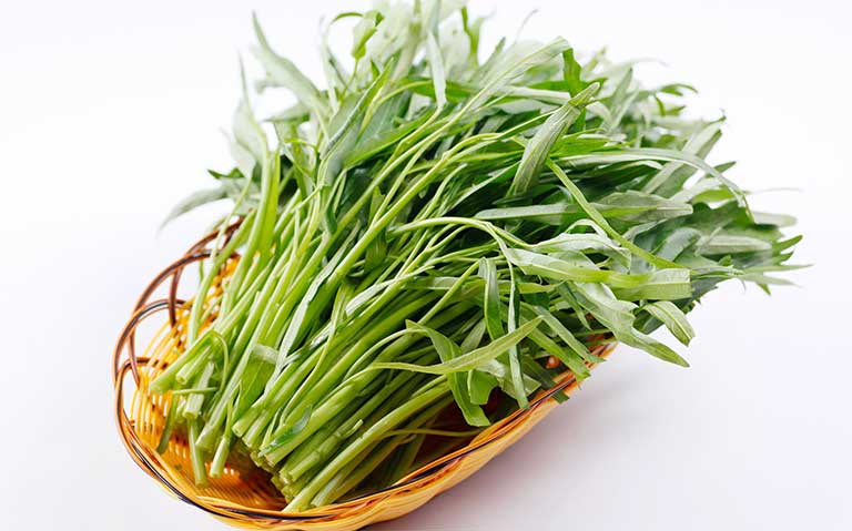 căng cơ nội soi cần kiêng rau muống